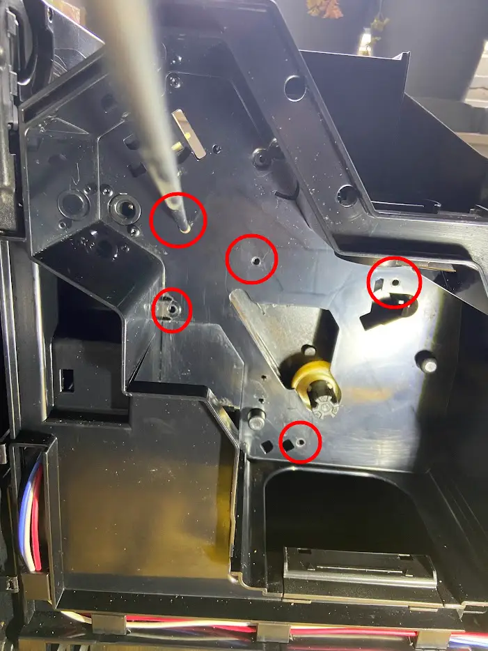 Drainageventielkast weer vastdraaien